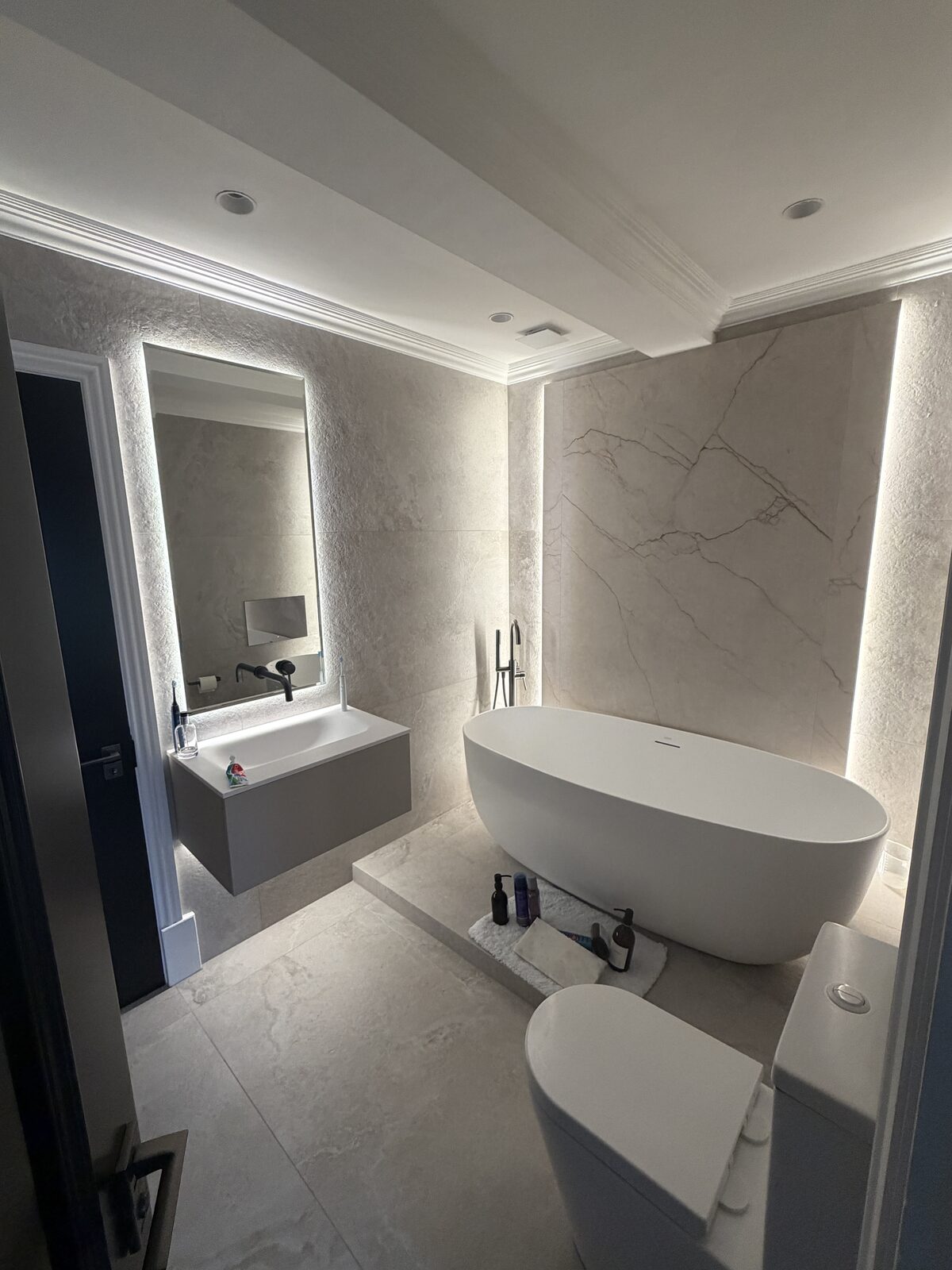 Freestanding bath suite, Harrogate